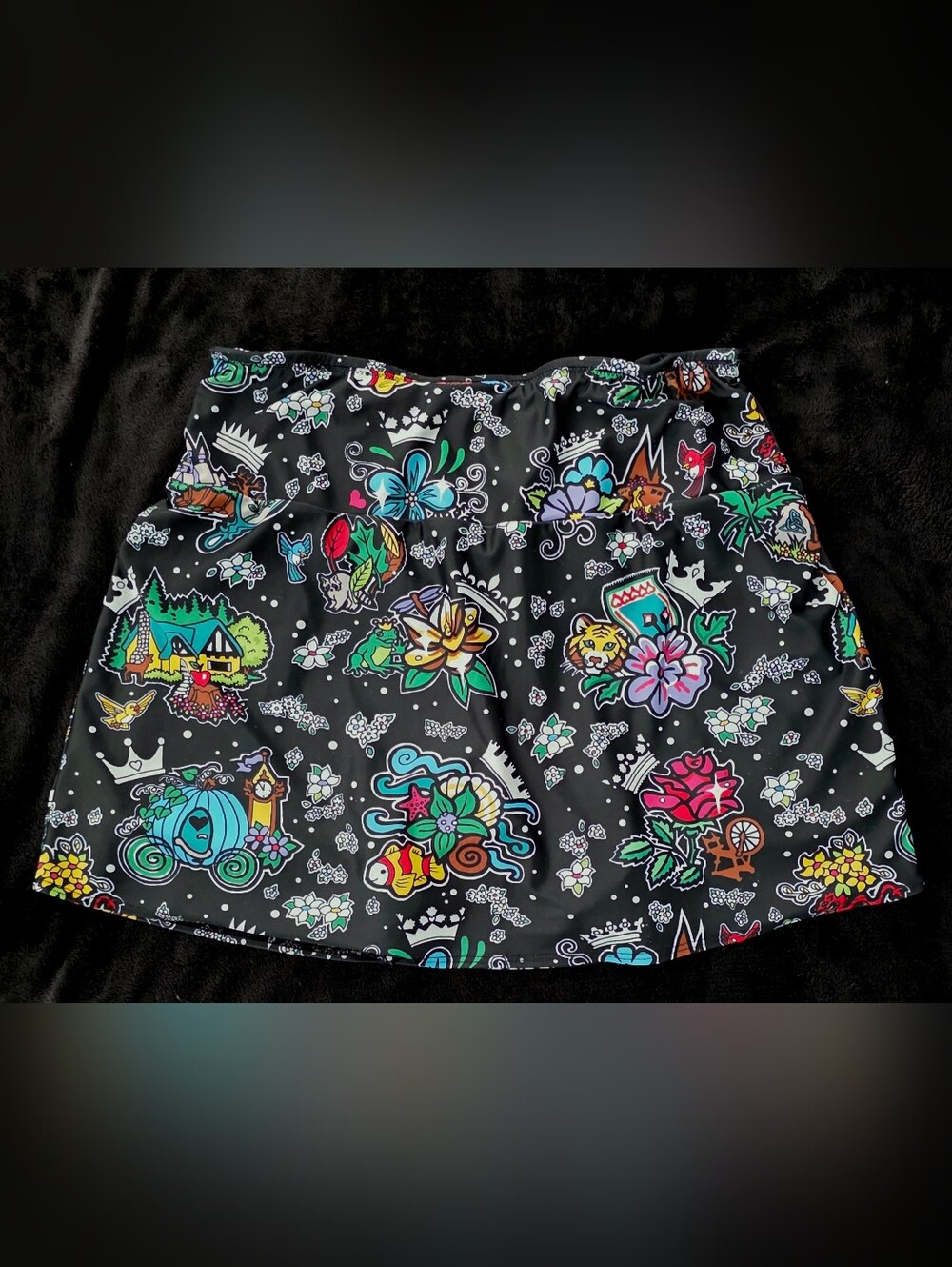 Sparkle Skirts Athletic Skort Size Small Disney Princess Tattoo Flash Print